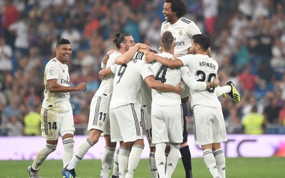 米兰电竞热评-C罗头球攻门稍稍顶高